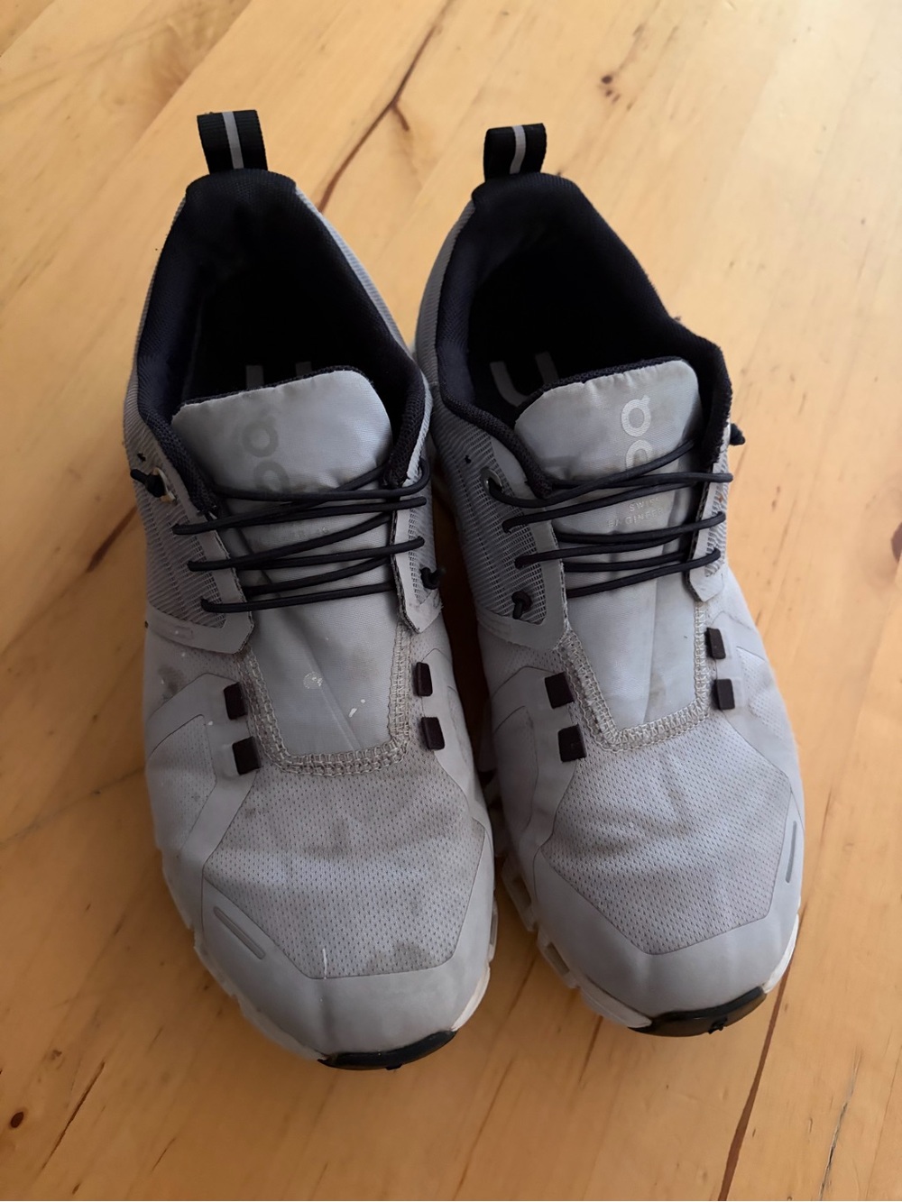 On Running Cloud Running Shoes - Light Gray